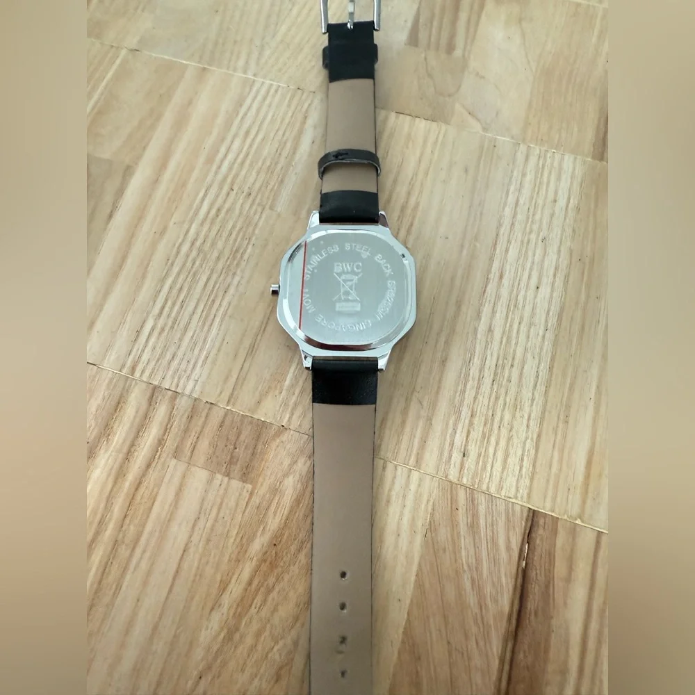 Unbranded black dial octagonal fashion watch NEW BATTERY